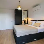 Gorgeous In Prázdninový dům *